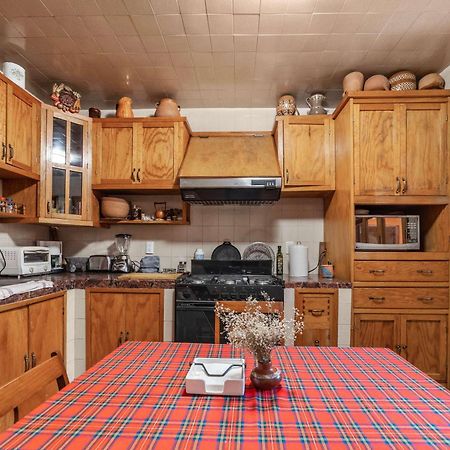 מקסיקו סיטי Charming 2-Bedroom Retreat In Lomas De Bezares מראה חיצוני תמונה