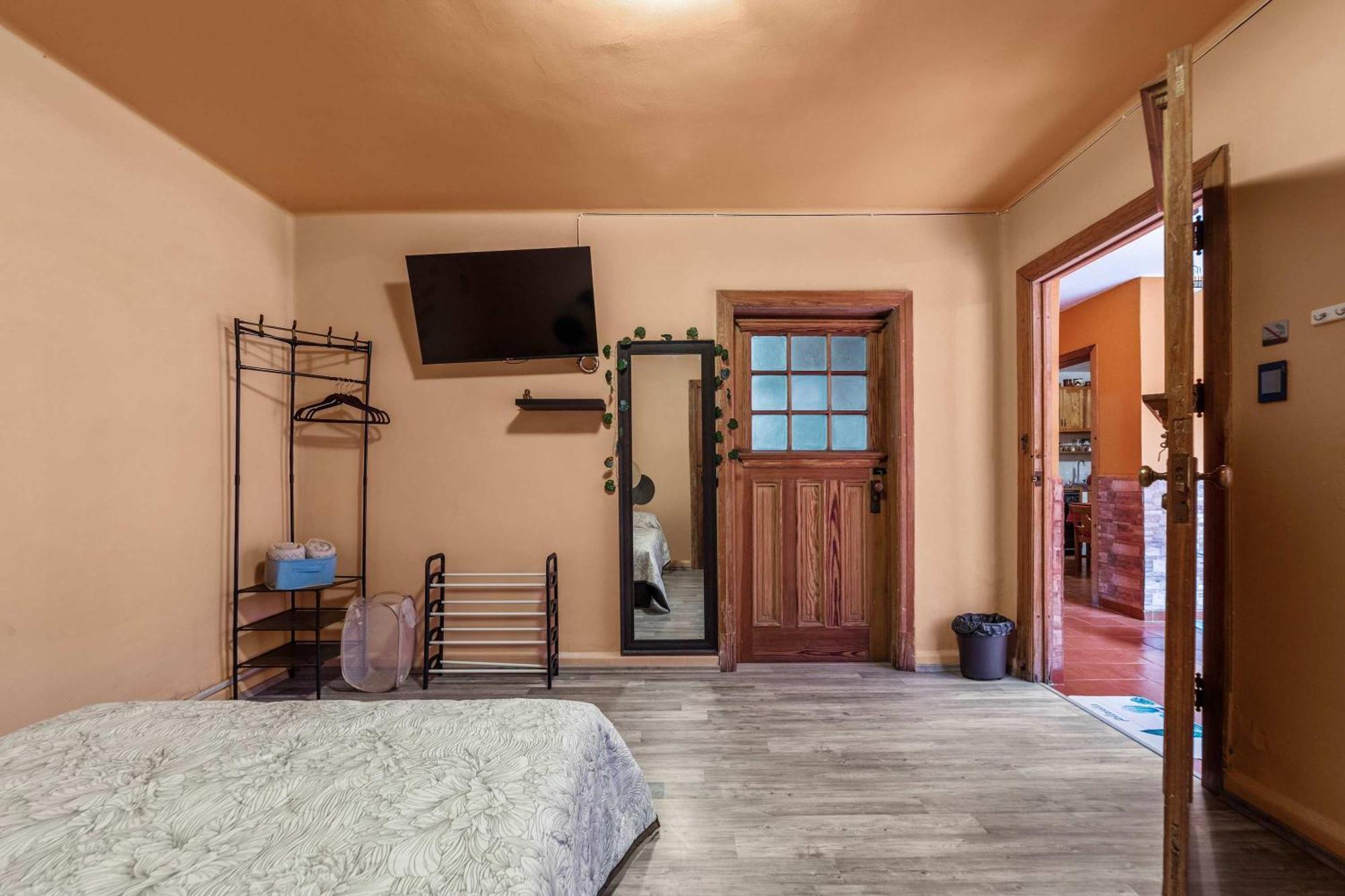 מקסיקו סיטי Charming 2-Bedroom Retreat In Lomas De Bezares מראה חיצוני תמונה