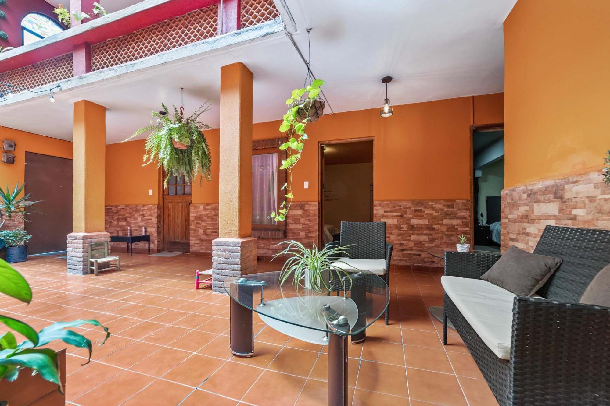 מקסיקו סיטי Charming 2-Bedroom Retreat In Lomas De Bezares מראה חיצוני תמונה